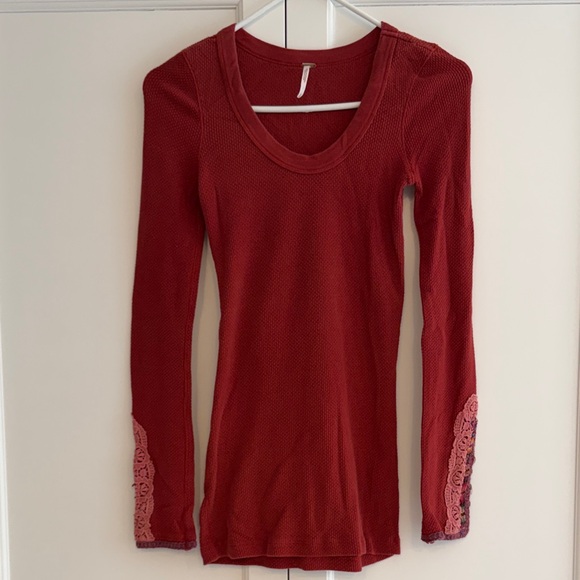 Free People Tops - Free People burnt orange Top with Lace cuffs